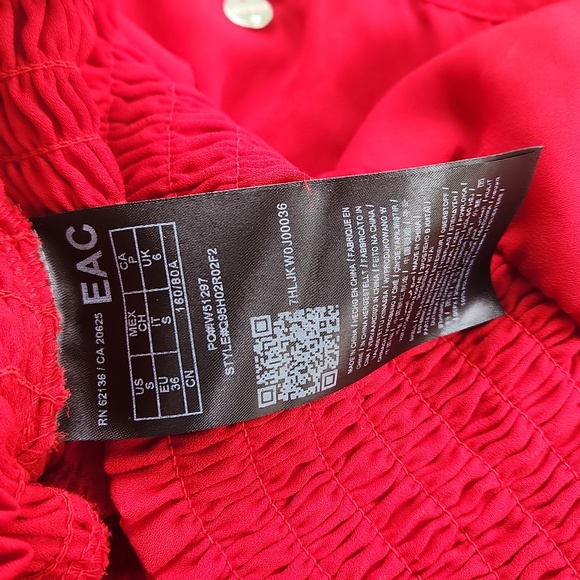 GUESS Crop Top - Picture 7 of 7